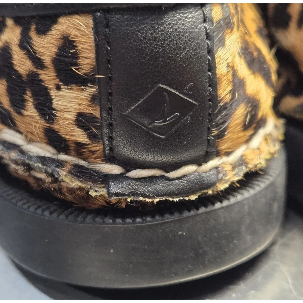 Sperry Boat Shoe Genuine Calf Fur/Leather Leopard Non Marking Sole 8.5‎